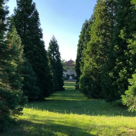 Chateau De Romecourt *