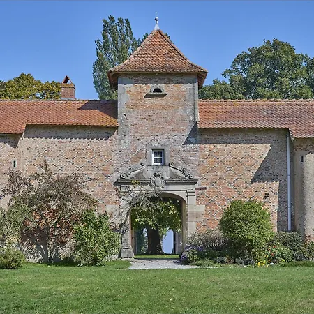 Chateau De Romecourt 度假居 *